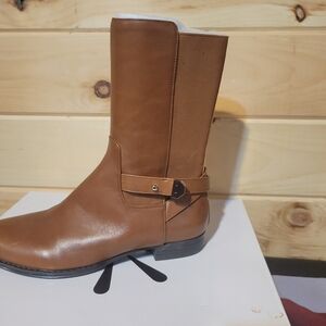 Isaac Mizrahi 7.5 Leather Heeled Boots